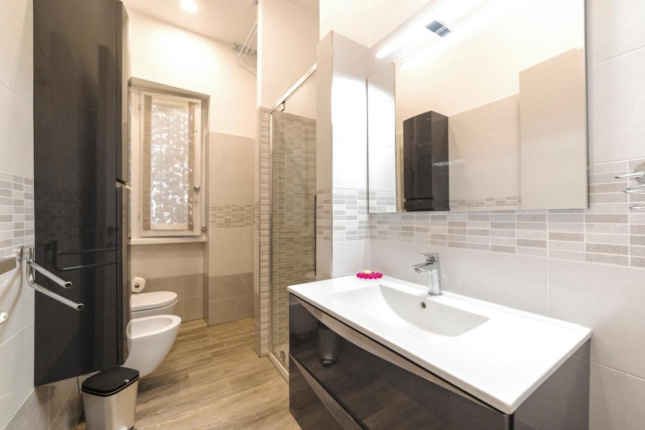 A Due Passi Da Piazza Firenze Apartment Milan Exterior photo